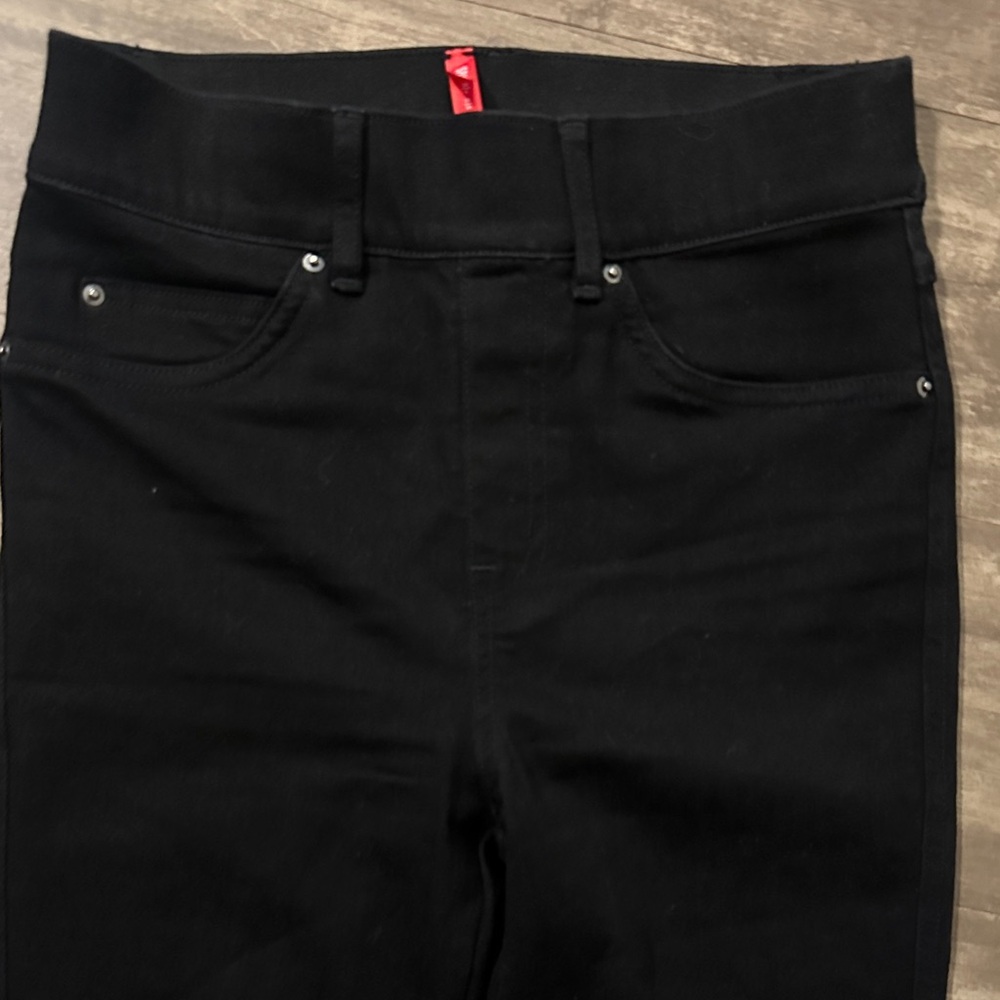 Spanx pull on Black Flared jeans - Picture 2 of 6